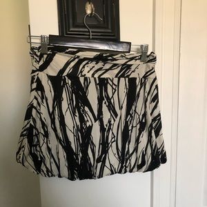 🦋2/$30 Marciano Silk Bubble Mini Skirt